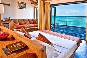 Reethi Beach Resort in Malediven