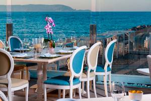 Knossos Beach Bungalows Suites Resort & Spa in Heraklion