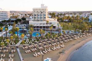 The Golden Bay Beach Hotel in Larnaca