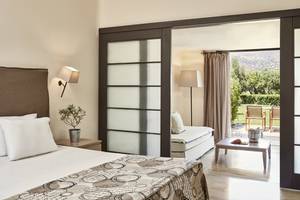 Minos Palace Hotel & Suites in Heraklion