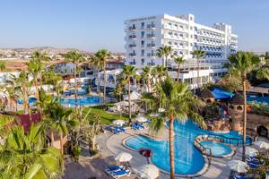 Lordos Beach Hotel in Larnaca