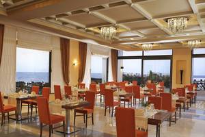 Grand Hotel Holiday Resort in Heraklion