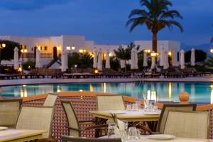 Creta Maris Beach Resort in Kreta, Restaurant, Pool