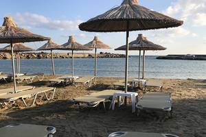 Aphrodite Beach Club in Heraklion