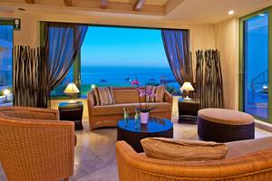 Giannoulis Grand Bay Beach Resort in Heraklion