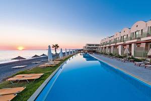 Giannoulis Grand Bay Beach Resort in Heraklion