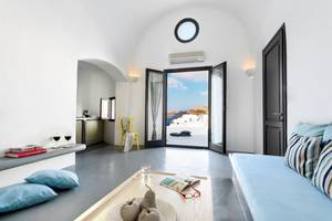Ambassador Aegean Luxury Hotel & Suites in Santorin
