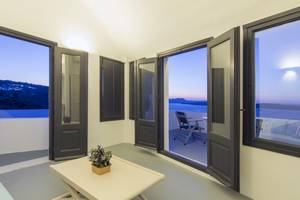 Ambassador Aegean Luxury Hotel & Suites in Santorin