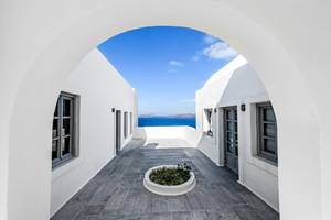 Ambassador Aegean Luxury Hotel & Suites in Santorin