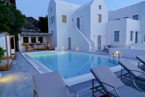 Ambassador Aegean Luxury Hotel & Suites in Santorin