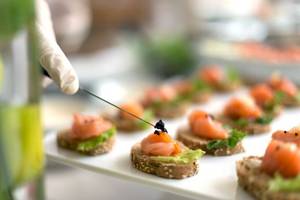 Aquila Porto Rethymno Frühstücksbuffet mit Lachs und Kaviar auf Toast