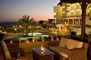 Constantinou Bros Athena Royal Beach Hotel in Paphos