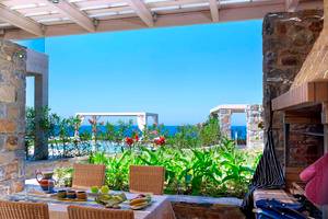 The Royal Blue Resort in Heraklion