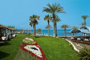 Pioneer Beach Hotel in Paphos