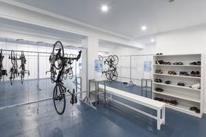 Fahrradlager und Umkleidekabine im HSM Golden Playa Hotel