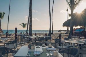 Restaurant am Strand des Coral Level at Iberostar Selection Bávaro