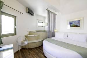 La Mer Deluxe Hotel & Spa in Santorin