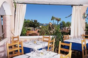 Colonna Beach Hotel & Apartments in Sardinien