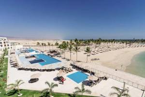 Fanar Hotel & Residences in Salalah