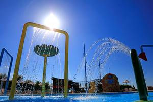 Wasserspielplatz im LABRANDA Kiotari Miraluna Resort bei Sonnenschein