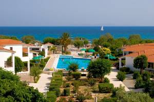 Fito Aqua Bleu Resort in Samos