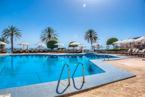 Crowne Plaza Muscat in Muscat