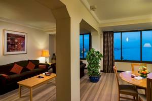 Crowne Plaza Muscat in Muscat