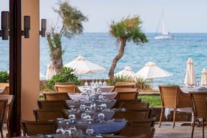 Kernos Beach Hotel & Bungalows in Heraklion