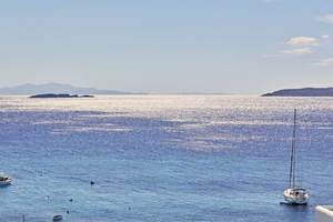 Blick auf das Meer von der Aussicht des DeLight Boutique Hotels.
