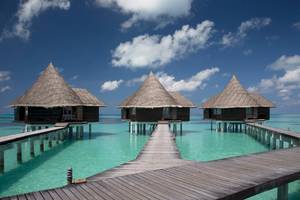 Coco Palm Dhuni Kolhu Hotel Wasservillen im Meer