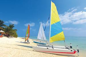 Holiday Island Resort & Spa in Malediven