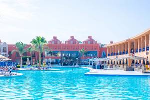 Titanic Beach Spa & Aqua Park in Hurghada