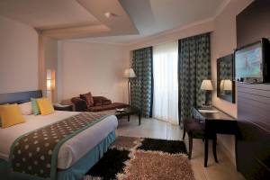 Amwaj Beach Club Hotel