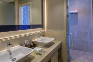 Rixos Premium Magawish Suites & Villas