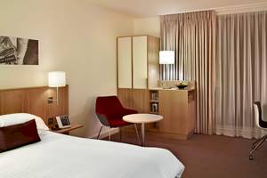 DoubleTree by Hilton Tower of London