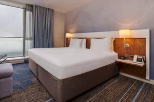 DoubleTree by Hilton Tower of London