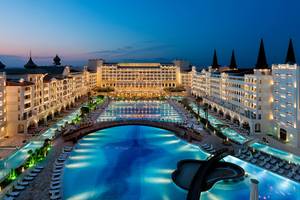 Titanic Mardan Palace in Lara