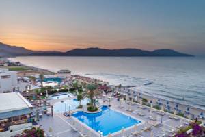 Hydramis Palace Beach Resort in Kreta