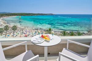 Hotel Mediterráneo in Sa Coma