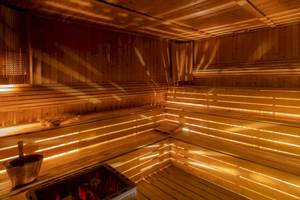 Doppelzimmer im Doubletree by Hilton Istanbul Moda mit Sauna