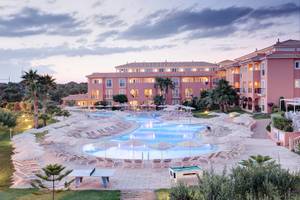 Grupotel Macarella Suites & Spa