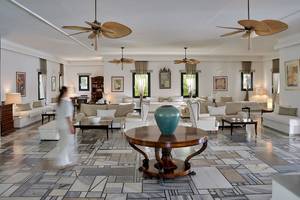 Yria Island Boutique Hotel & Spa in Santorin