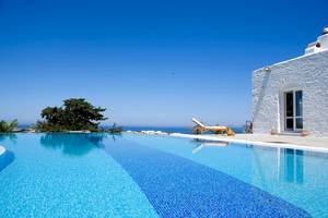 Yria Island Boutique Hotel & Spa in Santorin