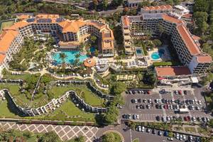 Suite Hotel Eden Mar in Madeira