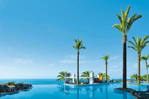 Pestana Promenade Hotel in Madeira