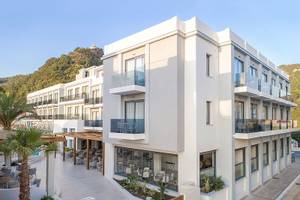 Samian Mare Hotel