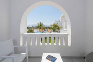 Cycladic Islands Hotel & Spa in Naxos