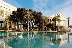 Las Arenas Balneario Resort in Valencia