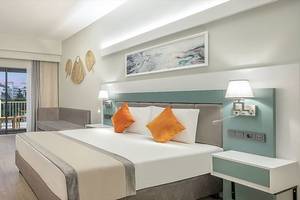 Arcanus Hotels Trendline Side