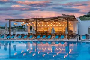 Arcanus Hotels Trendline Side